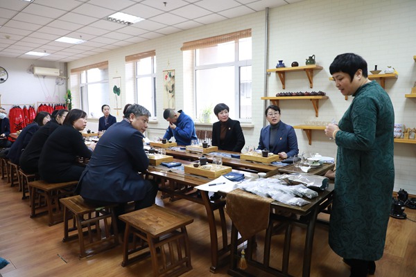 机关党委开展“支部结对共建，凝聚党建合力”主题实践活动