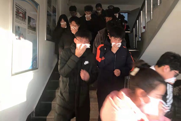 军体部开展运动损伤急救培训及场馆消防演练