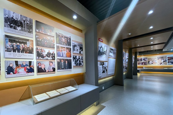 我校王大珩展览馆获批全国首批“科学家精神教育基地”