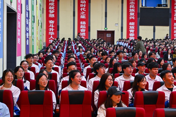 LIU_1135.JPG